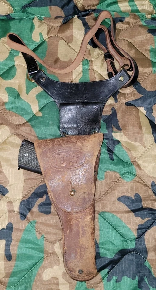 Funda militar Us Gi Vintage Colt 1911 con arnés para mano derecha cuero Foto 1 de 4