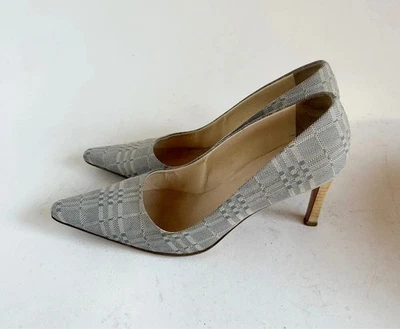 Tacones a cuadros vintage Burberry talla 39,5 Foto 1 de 4
