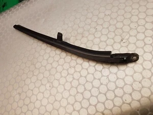 Chevrolet Captiva Rear Wiper Arm - Picture 1 of 4
