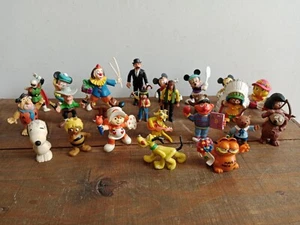 25 PVC FROM DIFFERENT COLLECTION - MAIA BORGES, DISNEY, BULLS, GERMANY, PORTUGAL - Picture 1 of 14