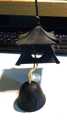 Campana de viento/campana Furin de hierro fundido casa de campo Nanbutekki de colección Japón Foto 1 de 4