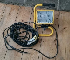 PORTABLE 500W halogen WORK Lamp & BULB L300/500 110v with 15m of cable - Picture 1 of 8