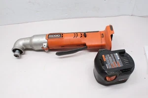 Destornillador de impacto inalámbrico ángulo recto Ridgid R82233 12V, 1/4" - Herramienta y batería - Imagen 1 de 9