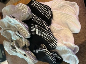 12 pairs kids socks white gray black grippy non slip toddler boys girls crew soc - Picture 1 of 3