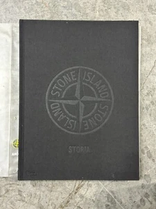Stone Island Storia Hardcover Book With Case Rizzoli SOLD OUT RARE US SELLER - Imagen 1 de 6