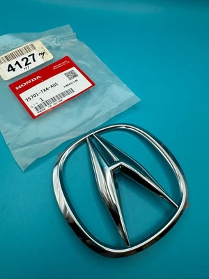 Fabricante de equipos originales Acura RDX 2013-2018 escotilla trasera emblema insignia logotipo cromo 75701-TX4-A01 Foto 1 de 4