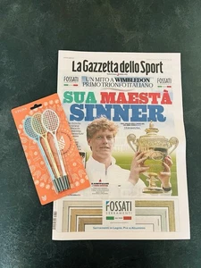 La Gazzetta dello Sport Montag 14 Juli 2025 IHRE MAJESTÄT SINNER CHAMPION + Stifte - Bild 1 von 3