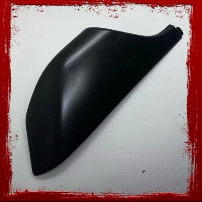 2003 - 2008 Pontiac Vibe RH PASSENGER SIDE REAR Roof Rack End Cap 04 05 06 A56 - Изображение 1 из 4