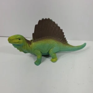 Greenbrier Int'l Dimetrodon grüner Dinosaurier Spielzeugfigur 3" x 6 1/2"  - Bild 1 von 9