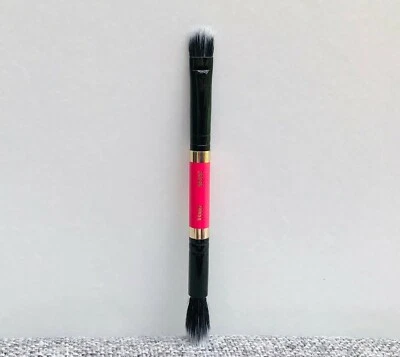 MAC Nutcracker Sweet Double-ended 283SE Eyeshadow 286SE Tapered Blending Brush - Image 1 of 4