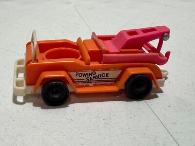  HONG KONG TOY CARS TRUCKS BY LUCKY / TOW TRUCK JEEP PLASTIC RARE VINTAGE  - Image 1 of 4