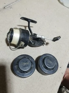 Mulinello da spinning Garcia Mitchell vintage - 2 bobine extra incluse - Foto 1 di 2