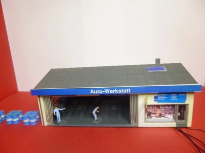 Faller - Tankstelle mit Werkstatt, Zapfsäulen und Kassenraum beleuchtet in H0 - Bild 1 von 4