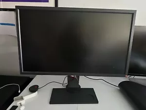 BenQ ZOWIE XL2740 27” 240Hz 1ms Gaming Monitor XL2740-B DyAc Esports HDMI/DP - Picture 1 of 4