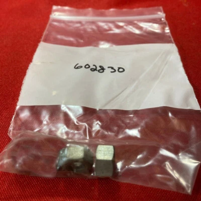 LOTE DE DOS NUEVOS para Lawn-Boy 602830 Nut Toro  Foto 1 de 2