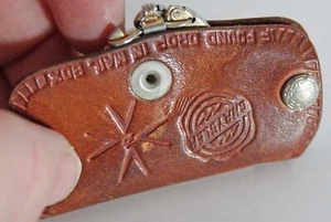 Vintage Chrysler Werbung Schlüsselanhänger Kette North Kansas City Missouri Leder - Bild 1 von 4