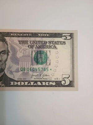 ⭐(NEW) $5⭐2021 B NEW YORK BEP⭐STAR⭐ NOTE CRISP UNC COND⭐ (QB06045785*)⭐ - Image 1 of 4