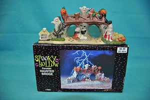 Spooky Hollow Porcelain Haunted Bridge Halloween Decor Accessory 2001 - Picture 1 of 12