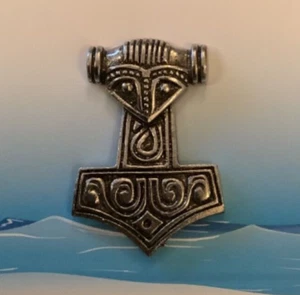 Viking Thors Hammer Silver Pewter Lapel Pin Badge (W) - Picture 1 of 3