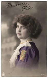 Junge Frau Spitzenkragen handgetönt Echtfoto Postkarte °1914 German RPPC - Bild 1 von 2