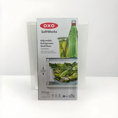 Elevador de estante ajustable para refrigerador OXO SoftWorks Foto 1 de 2