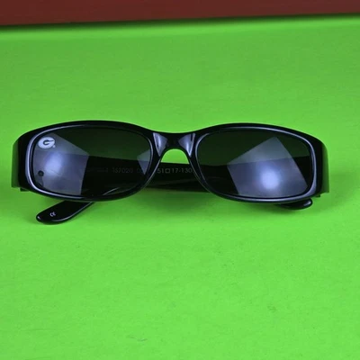 Gafas de sol Fossil para mujer Cat No. 3 lentes negras con logotipo Georgia G, marcos negros Foto 1 de 4