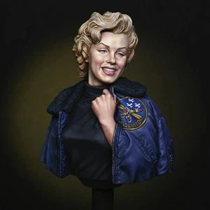 1/10 Scale 'Bye Bye Baby' Marilyn Monroe in Korea 1954 Unpainted Resin Model Kit - Picture 1 of 1
