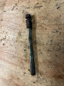 KAWASAKI GT550 VORDERRADSPINDEL - Bild 1 von 1