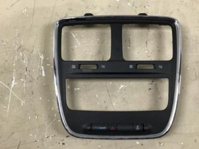 Dodge Grand Caravan 2011 17 consola central moldura de ventilación de aire con panel de interruptor de peligro Foto 1 de 4