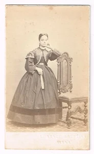Fotografia DAMA VITTORIANA albumina Foto studio Lorenzo Bruttini Siena FINE '800 - Foto 1 di 1