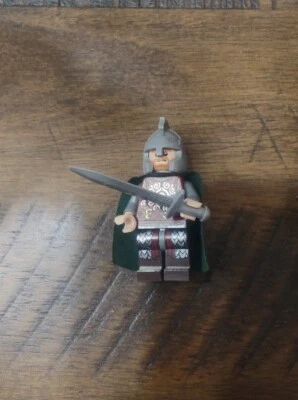 Lego Señor de los Anillos Eomer Minifigura 9471 con Casco y Espada Foto 1 de 2