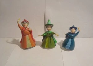 DISNEY 3 FEEN AUS DORNRÖSCHEN PVC FIGUREN TORTENAUFLEGER FLORA FAUNA - Bild 1 von 2