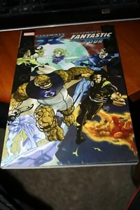 Ultimate X-Men Ultimate Fantastic Four Graphic Novel Mike Carey Pasqual Ferry - Bild 1 von 1