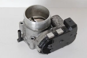 Valvola a farfalla aspirazione Audi A3 S2 8L 06A133062C - Foto 1 di 3