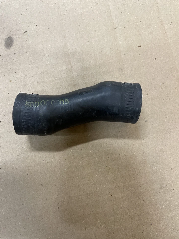 Manguera de desviación Ski-Doo Formula Z 600 enchufe de salida doblado 509000005 420922062 Foto 1 de 1