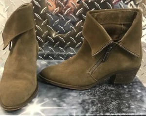 Ladies ANKLE BOOTS Suede Bootie Shoes GREEN Size 7.5 M Sole Society - Picture 1 of 3