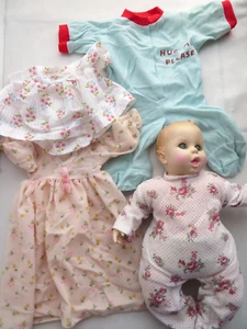 Vintage 1970s Gerber Baby Doll Clothing Lot Dress Sleeper Outfit Vinyl Eyes Move - Picture 1 of 7
