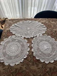 Vintage Doily,Set Of Three All In Excellent Condition - Picture 1 of 7