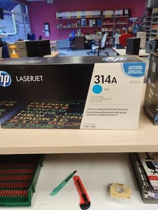 HP 314A Q7561A TONER LASER JET 2700N/3000/3000DN CIANO - Foto 1 di 1