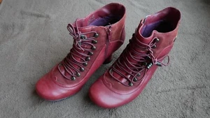 Hush Puppies Vivianna Red Size UK 5 EU 38 Wide Victorian Steampunk Boots - Picture 1 of 17