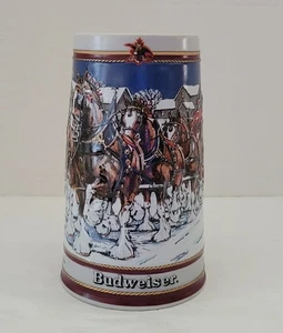 Taza vintage 1989 Budweiser Holiday Beer Stein serie de coleccionistas Clydesdale - Imagen 1 de 5