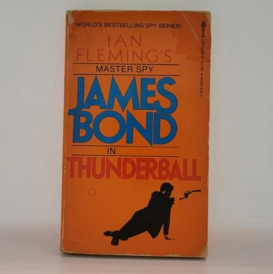 THUNDERBALL Ian Fleming James Bond Berkeley 1982 Vintage Paperback - Image 1 of 4