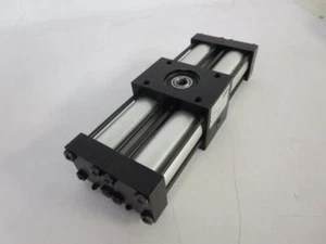 PARKER PTR102-180-AA23M-C ROTARY ACTUATOR 250 PSI - Picture 1 of 3