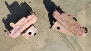 RADIATOR BRACKETS 68 LEMANS - Bild 1 von 2