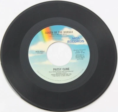 VINTAGE PATSY CLINE SOUTH OF THE BORDER 45RPM 7" RECORD, 1980, MCA-60061 - Image 1 of 2