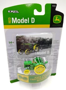 John Deere 1/64th 1923 Model D - Tractor & Engine Museum Edition ERTL TOMY - Picture 1 of 8