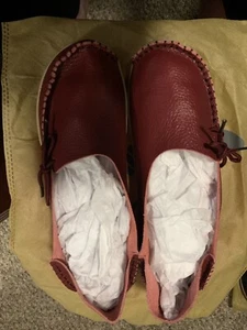 Womens Sz 255 US 8.5 EU 39.5 Red Comfortable Flat Shoes Slip On - Picture 1 of 3