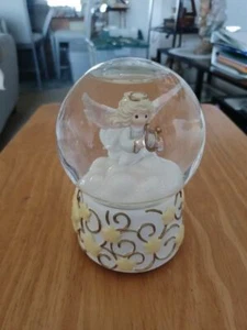 PRECIOUS MOMENTS SPINNING ANGEL SPINNING GLITZERGLOBE "JOY TO THE WORLD" 4" DIA  - Bild 1 von 4