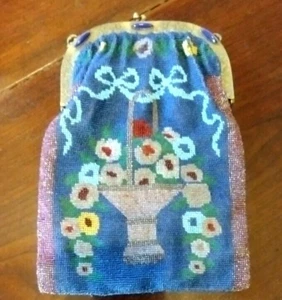 M VINTAGE BEADED HANDBAG WITH JEWELED BRASS BAIL - Picture 1 of 6