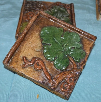 Antiguo Batchelder Azulejos 3 3/4 x 3 3/4 Marrón Verde Morado Uva Vides Lote de 26 Foto 1 de 4